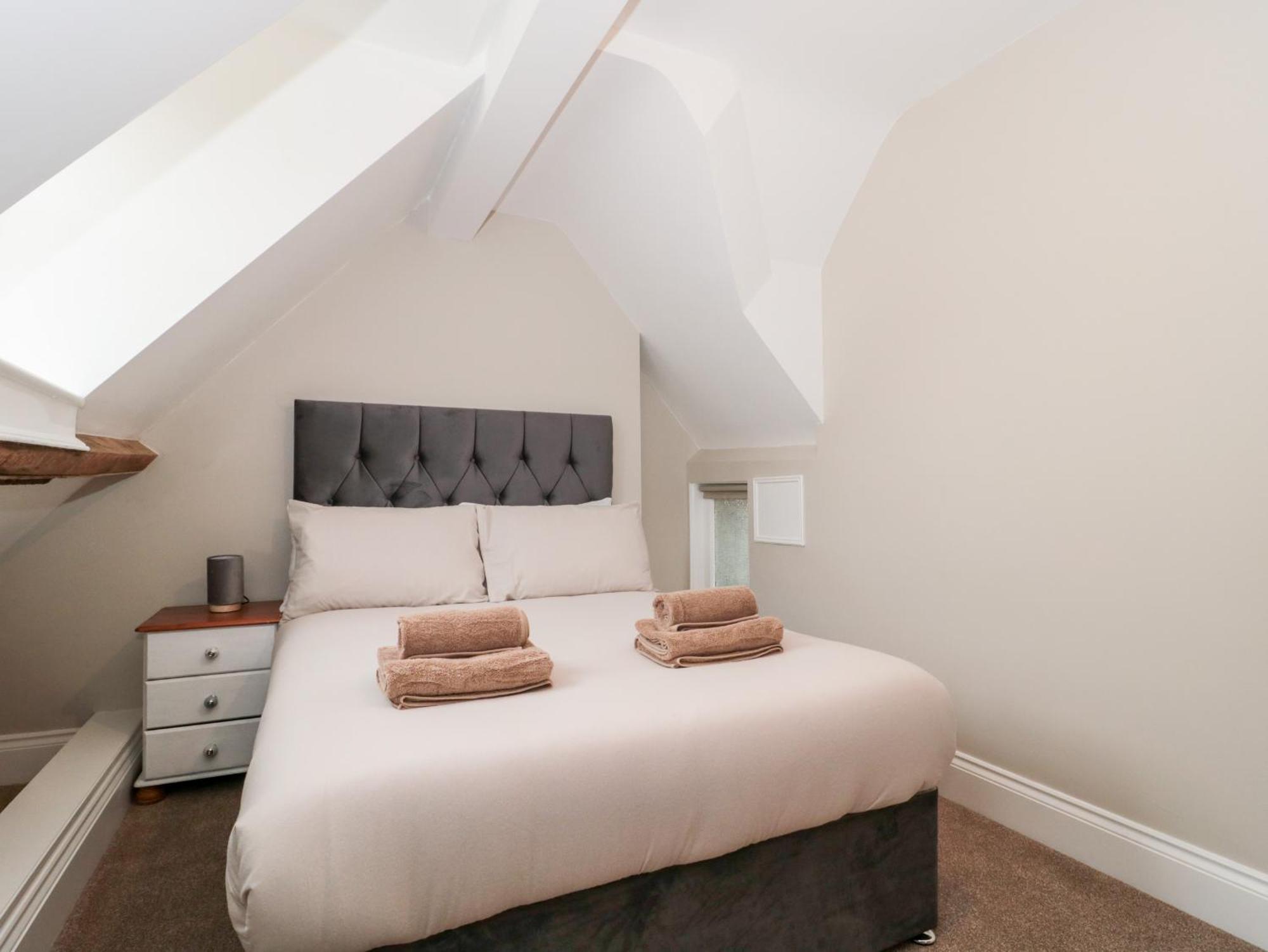 Purbeck Hotel Apartments - Flat 6 스와니지 외부 사진