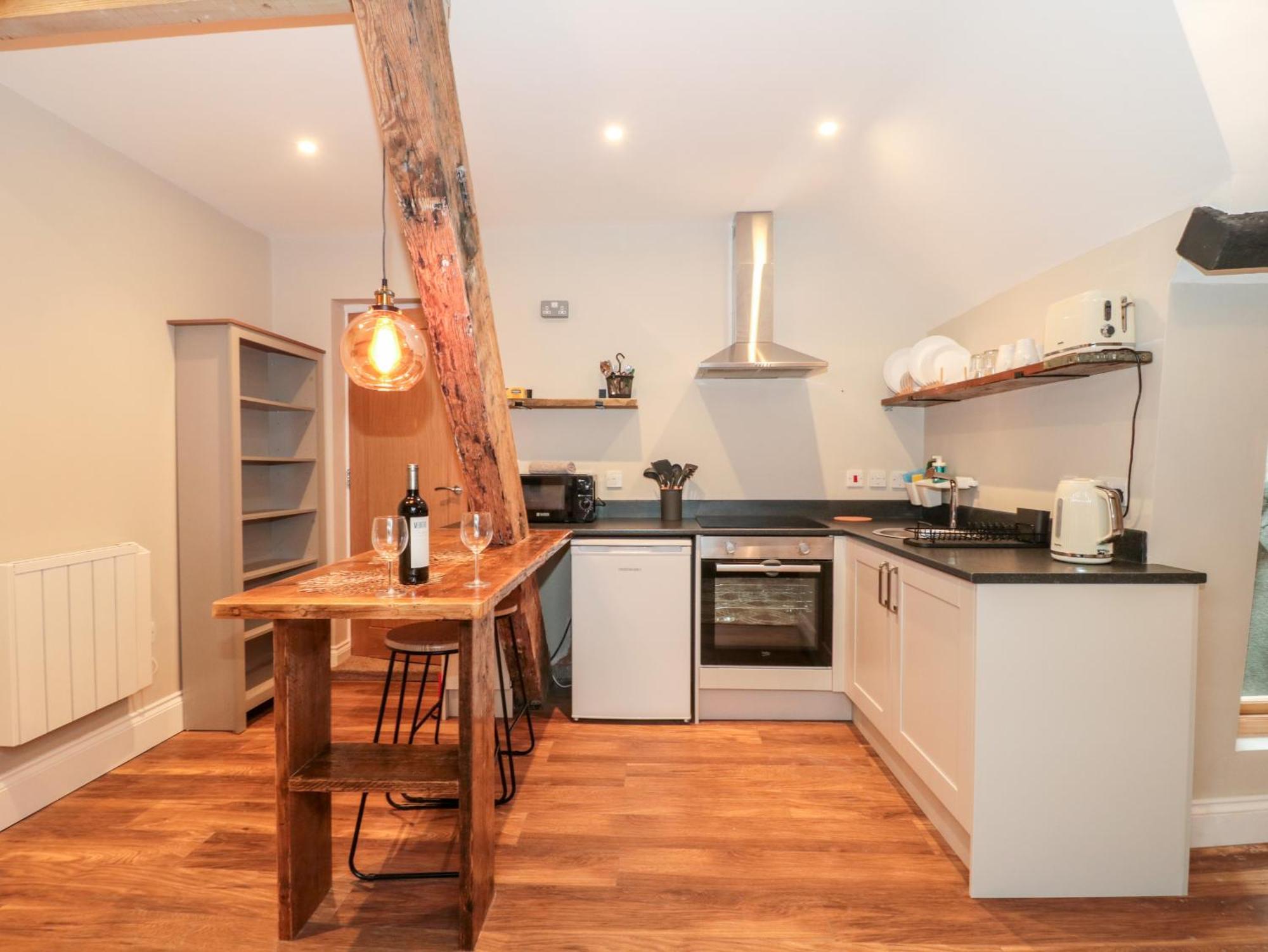 Purbeck Hotel Apartments - Flat 6 스와니지 외부 사진
