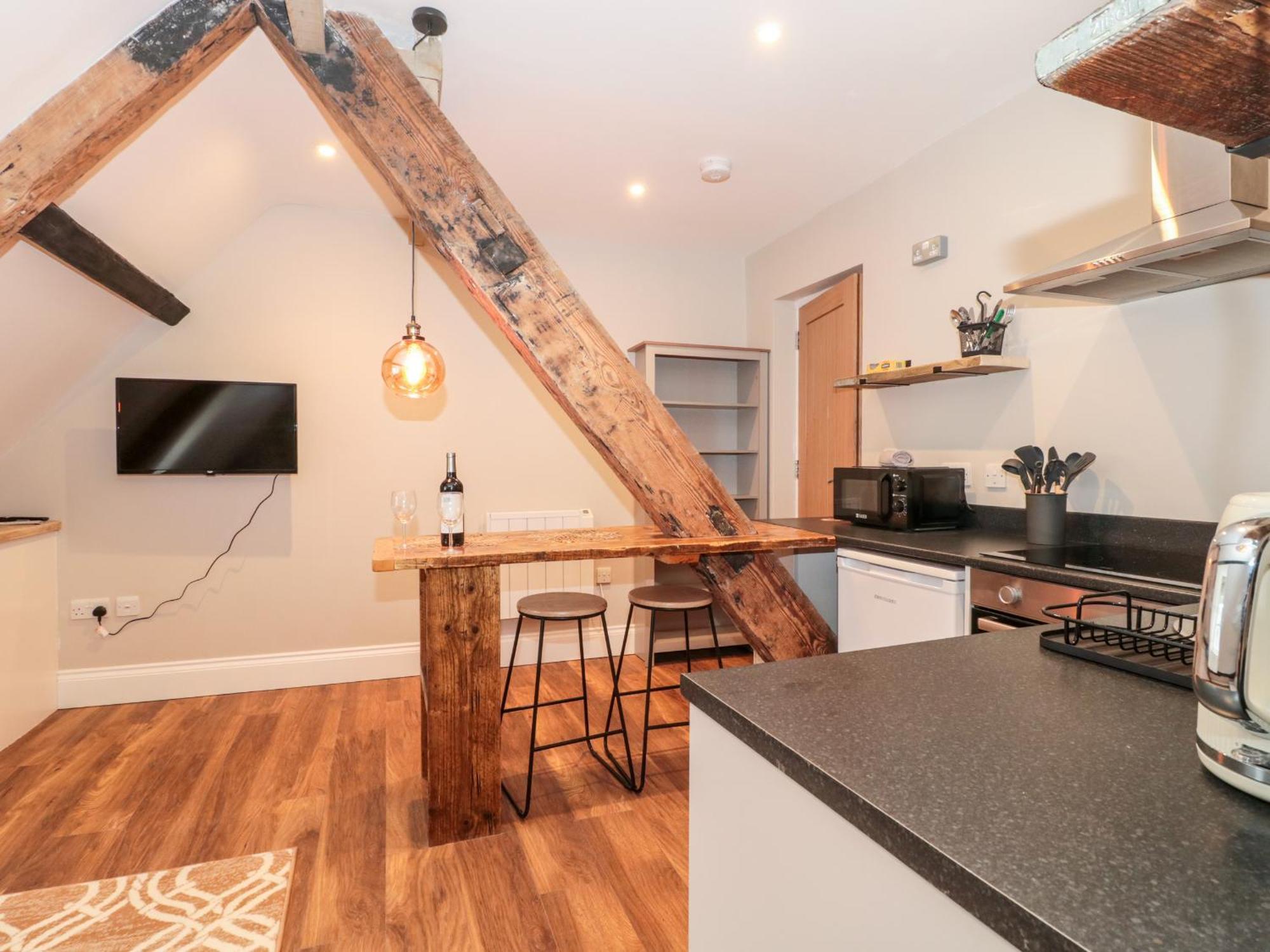 Purbeck Hotel Apartments - Flat 6 스와니지 외부 사진